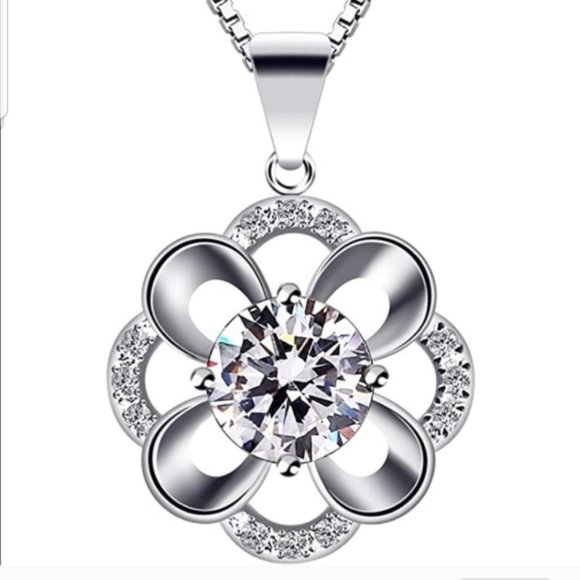 roses_garden Jewelry - 925 Sterling Silver  & CZ Pendant Necklace NWT